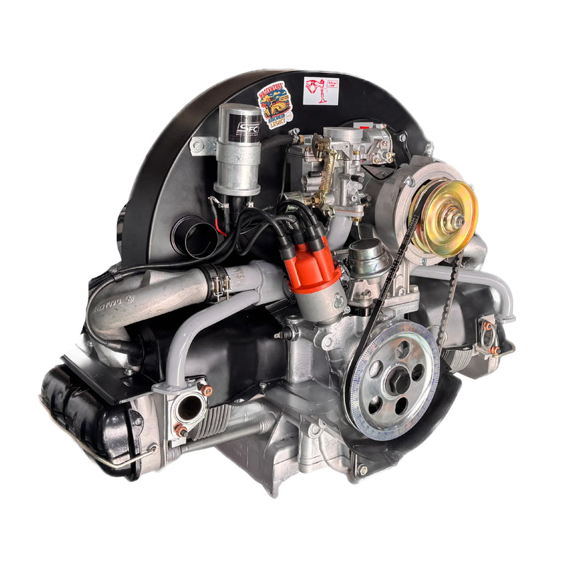 Original VW Käfer luftgekühlter Boxermotor mit Vergaser und rotem Zündverteiler