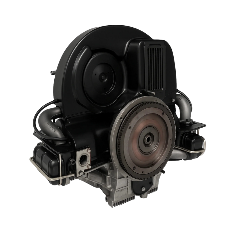 Luftgekühlter VW Typ-1 Motor mit schwarzem Lüftergehäuse und Metall-Riemenscheibe, restauriert von Wagenwerks